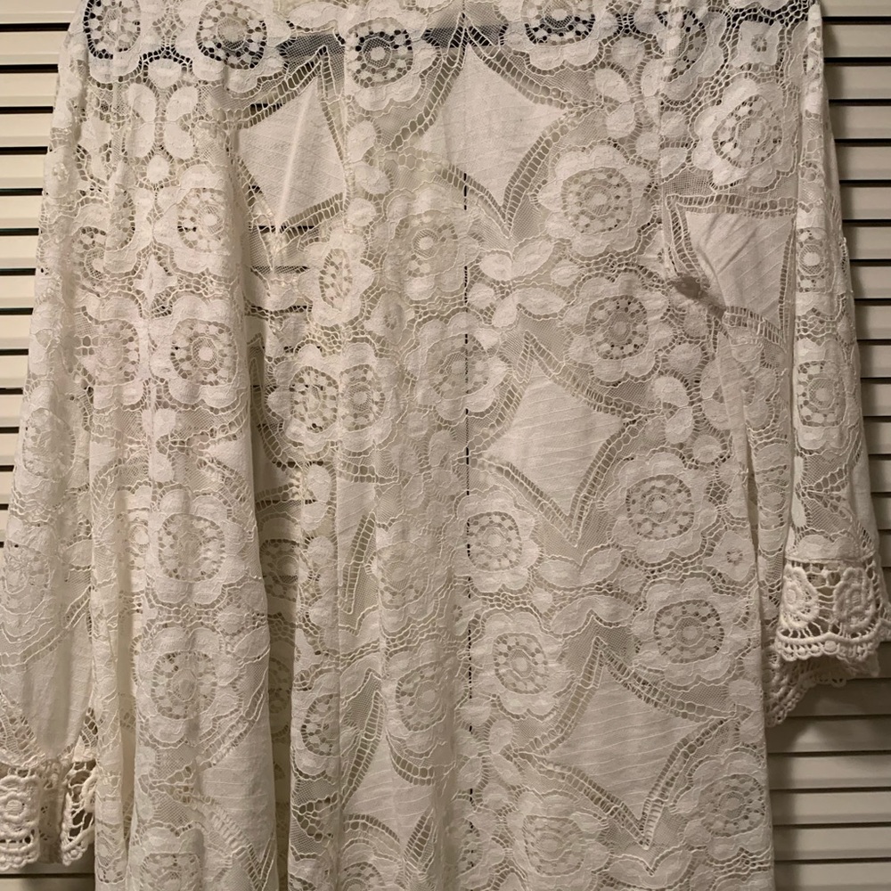 Maurices full lace kimonos size S/M
